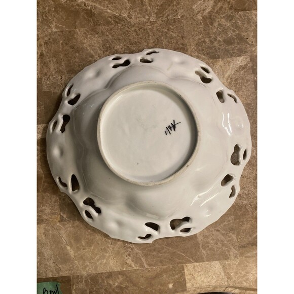 Continental European Parcel White Porcelain Cabinet Bowl Gilt Decoration Gold - Picture 4 of 7